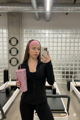 GYM GIRL 20.jpg