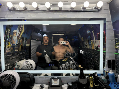 G7pOH8BaIAAdGVI.jpg