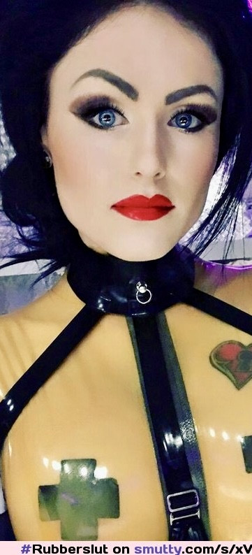 Lady blackdiamoond sexy Lippenstift 💄 blackmail Keuschheitsgürtel Piercing Benjamin fiegl Lied out.jpg