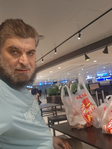 G7qcMyOWgAA1vMz.jpg