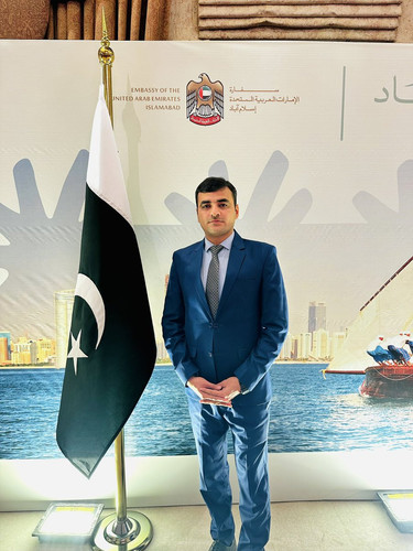 G7ry9OmaYAAp8Lc.jpg