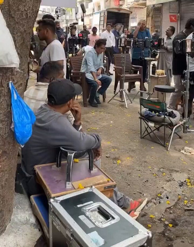 qtlz7VwT1SjGrm b.jpg