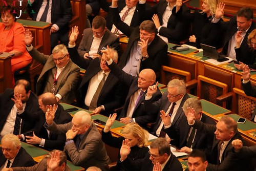 596109384 1235972368349963 796198513903011129 n.jpg?stp=dst jpg s590x590 tt6& nc cat=106&ccb=1 7& nc.jpg