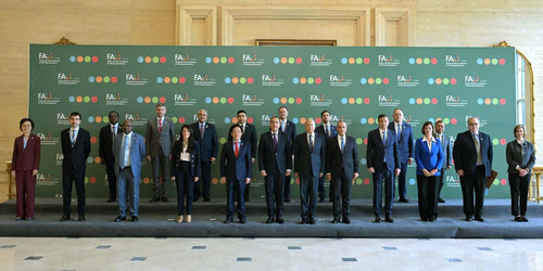 G7rLvEwW0AAdRTA.jpg