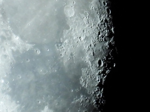G7p1KMcWgAAr5 P.jpg