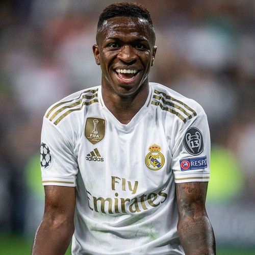 G7mU03UXgAASOd3.jpg