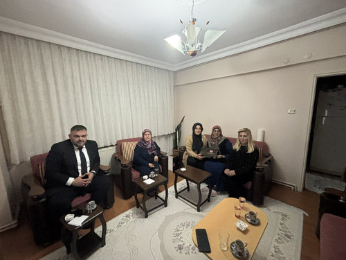 G7qtCXmWQAAtwCW.jpg