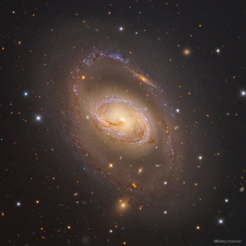 G7q5FAEXsAAf74p.jpg