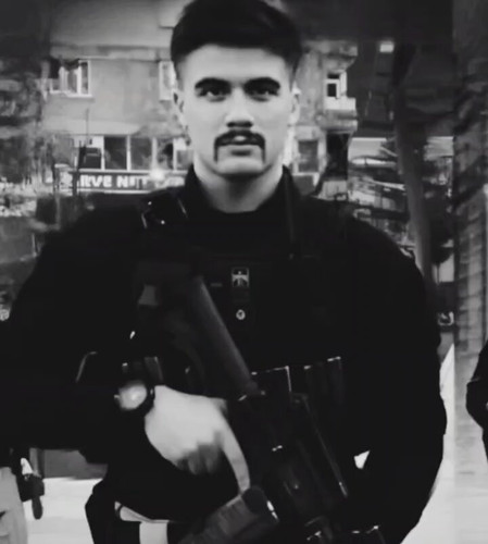 UMP8bRCSbhM4VJdi.jpg