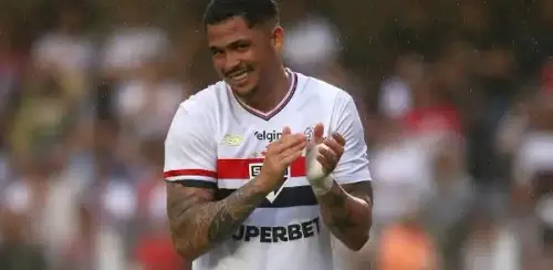Luciano brilha em meio a ausências e se consagra artilheiro do ano pela 3ª vez no SPFC