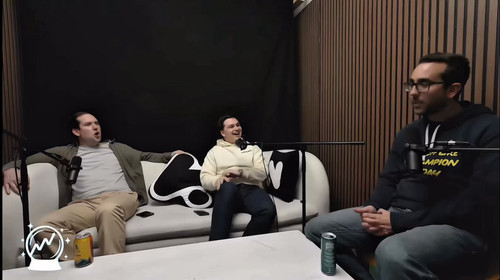 red udTF7TSSWg5I.jpg
