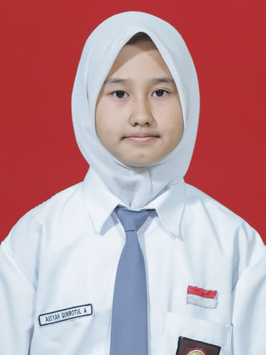 AISYAH QURROTUL AINI.jpg