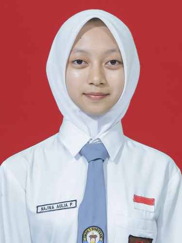 NAJWA AULIA PUTRI.jpg