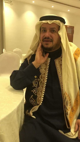 pbm3o4F7Y a1fxEo.jpg