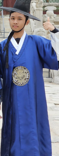 sena photo.jpg