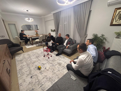 G7rPr28XcAAMZor.jpg
