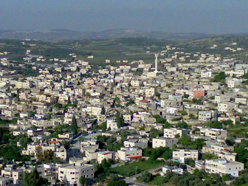 أفادت إذاعة الجيش الإسرائيلي أن قائد فريق، وقائد فصيل، ومقاتلان اثنان في وحدة ماجلان أُرسلوا إلى السجن العسكري بعد أن تركوا مقاتلًا داخل منزل لمدة 40 ...