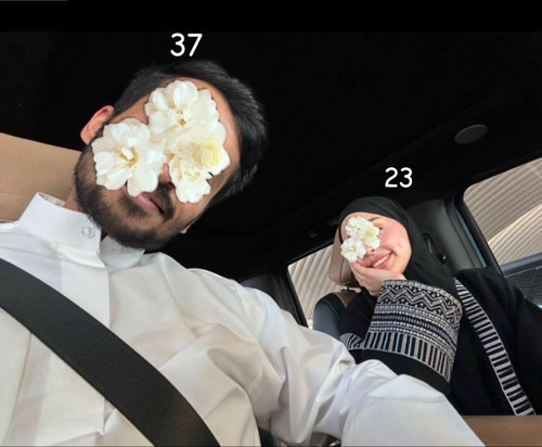 G7jP89VX0AAgrru.jpg