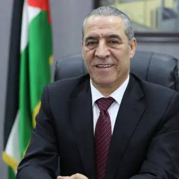 نائب رئيس اللجنة التنفيذية لمنظمة التحرير حسين الشيخ: نرحب ببيان الدول الأوروبية الأربع (فرنسا وألمانيا وإيطاليا والمملكة المتحدة) الذي أدان بوضوح الت...