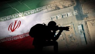 مخابرات الاحتلال تعلن اعتقال مستوطن يبلغ من العمر 21 عاماً بتهمة العمل جاسوساً لصالح الاستخبارات الإيرانية....