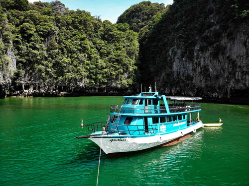 Phuket Boat Tours for Real Moments with Simba Sea Trips.jpg
