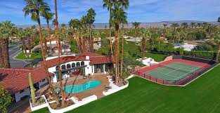 Full Service Staffed Luxury Villas Vacation Rentals Mykonos Greece.jpg