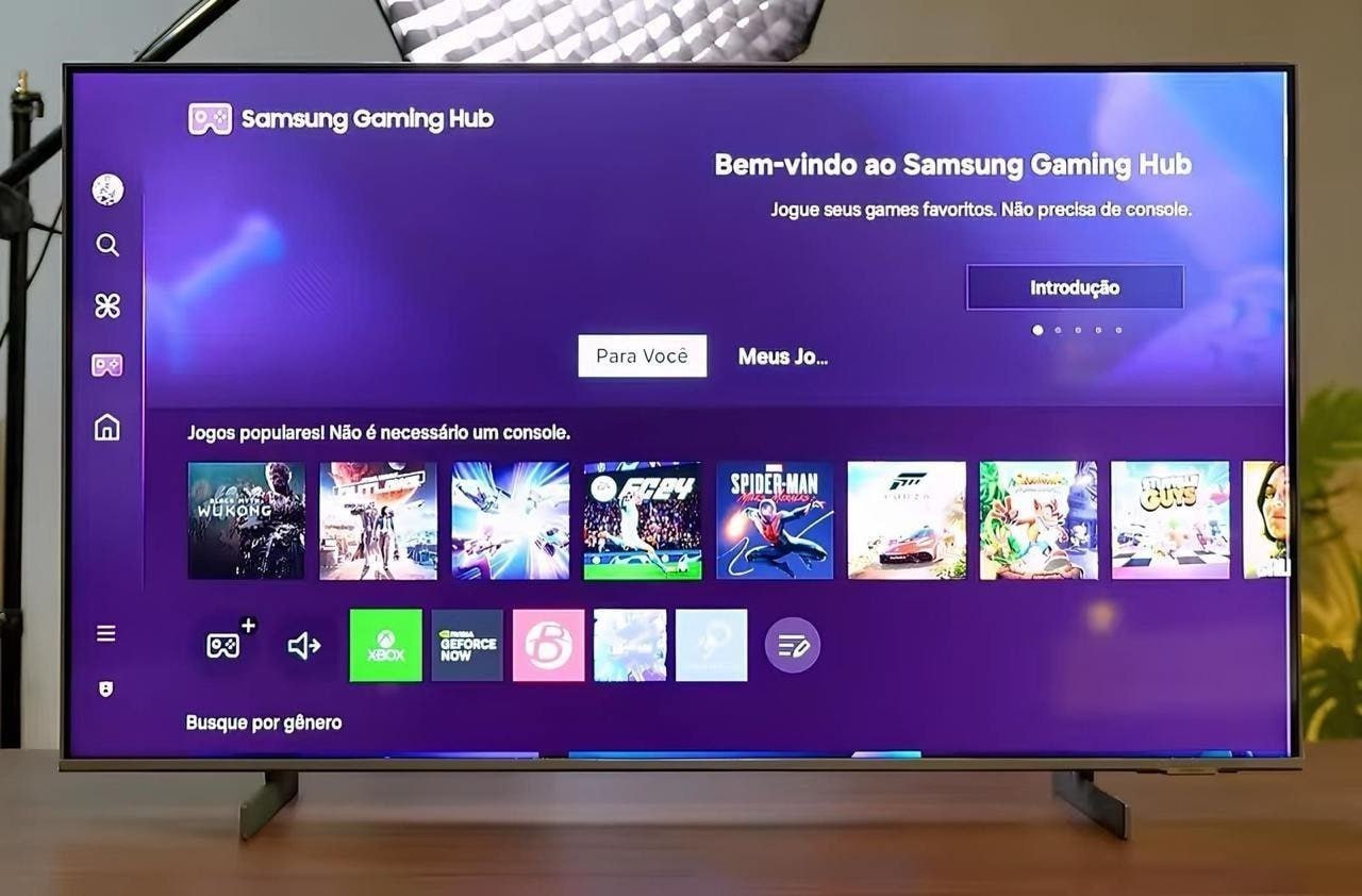 Smart TV 70 Samsung UHD 4K Crystal U8500F UN70U8500FGXZD Tizen 2025