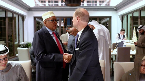 uzqna Hu4Cc6tB3z.jpg