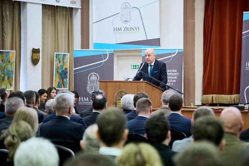 626612090 122273215454239180 2377713924640045820 n.jpg?stp=dst jpg s590x590 tt6& nc cat=106&ccb=1 7&.jpg