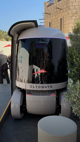 k6iOmrSswjLjI 0G.jpg