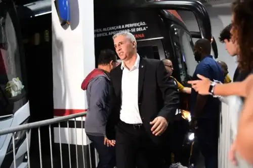 São Paulo reencontra o Santos e tenta embalar na temporada