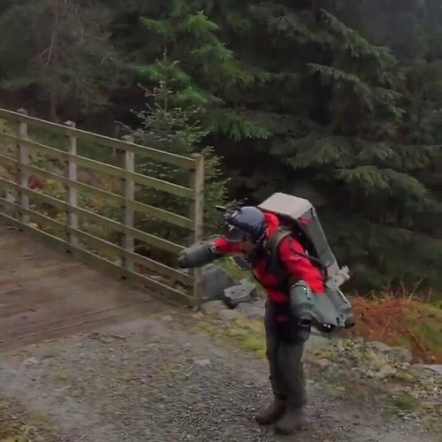 d FvqVrXz0Cs3kZf.jpg