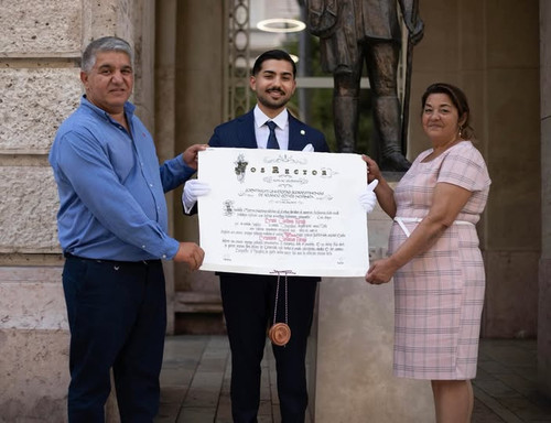 625083426 25745736545075557 8653077437369611084 n.jpg?stp=dst jpg p180x540 tt6& nc cat=100&ccb=1 7& .jpg