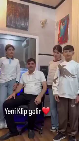 NIbcCEGDN j eaX.jpg