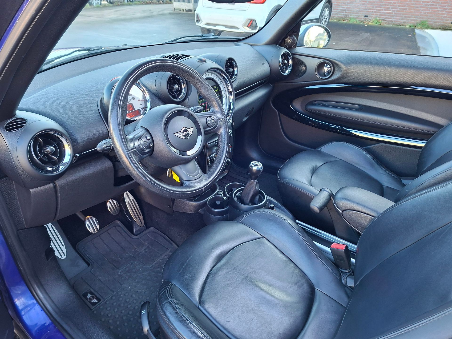 Mini Cooper Spaceman 116000km - Image 12