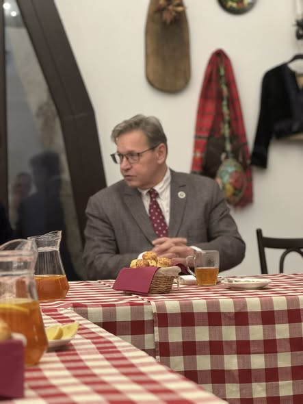 626734650 122154052154728158 2461793283697575114 n.jpg?stp=cp6 dst jpg s590x590 tt6& nc cat=102&ccb=.jpg