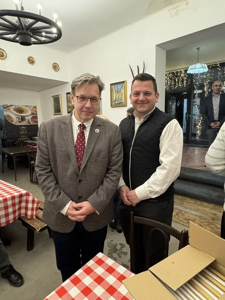 626792410 122154052136728158 3653725133509096919 n.jpg?stp=cp6 dst jpg s590x590 tt6& nc cat=106&ccb=.jpg