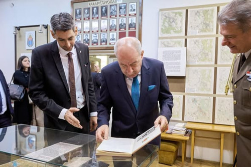 626131017 122273215490239180 4791213708555119246 n.jpg?stp=dst jpg s590x590 tt6& nc cat=104&ccb=1 7&.jpg