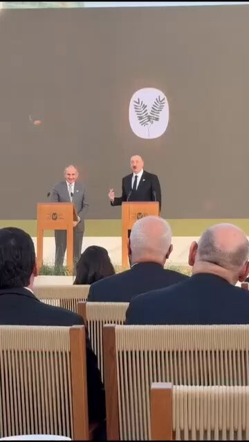 bEekQd jxxoALN1N.jpg