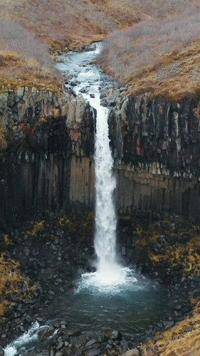 uQ muN3ouTs4cBYm.jpg