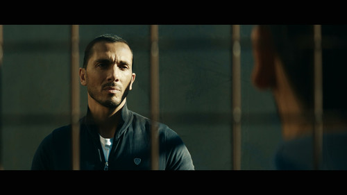 Blood.Coast.S02E01.Behind.Bars.2160p.NF.WEB DL.CZ FR.DD+5.1.Atmos.DoV.HDR.H.265 CHDWEB.mkv 20260204 .jpg