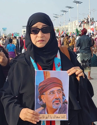 HAWLA2HWEAAPd5H.jpg