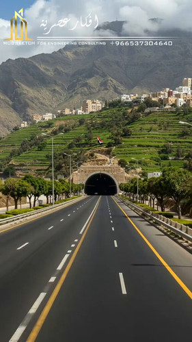 2RuUXPR 8yYdN 4N.jpg