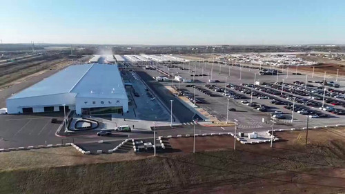 E43Z4 l Kv8haOzj.jpg