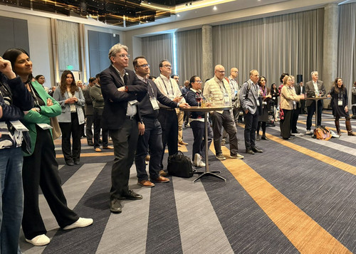 HASN LhbIAAGiOe?format=jpg.jpg