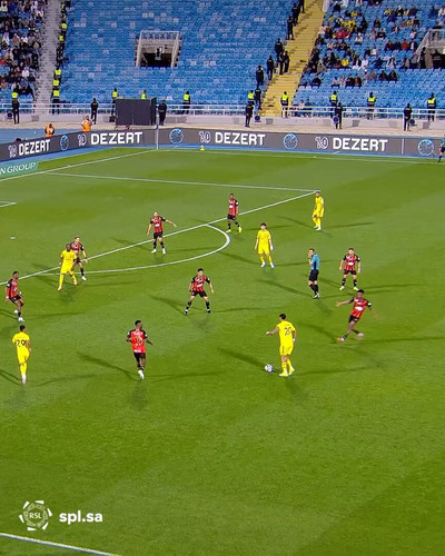 04F2E33 ekAH T 0.jpg