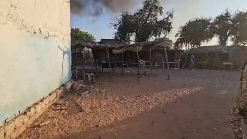 gVIR Qxx7t3EE9D7.jpg