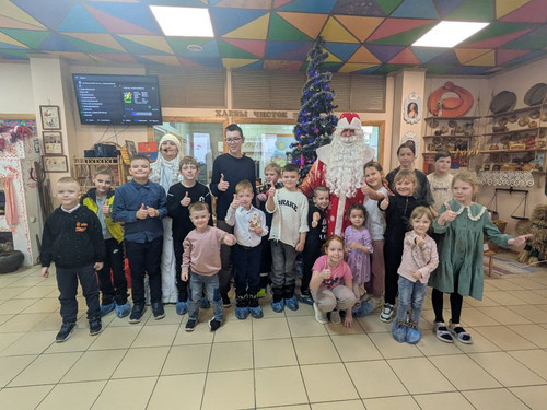 photo 5352785516325179600 y.jpg