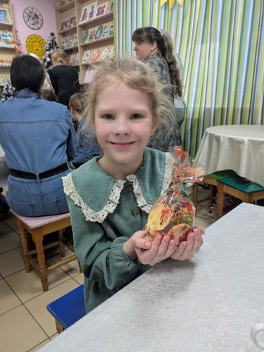 photo 5352785516325179590 y.jpg