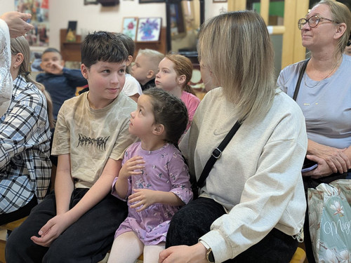 photo 5352785516325179673 y.jpg